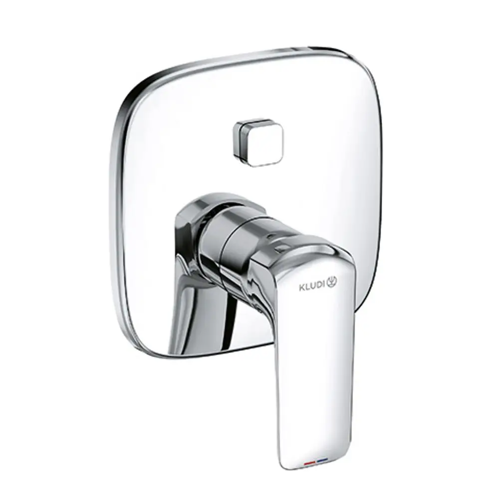 Wandbatterie von Kludi mit quadratischer Frontplatte und einem Hebel zur Wasserregelung. Oberfläche in poliertem Chrom mit farbigen Markierungen für Temperatur.